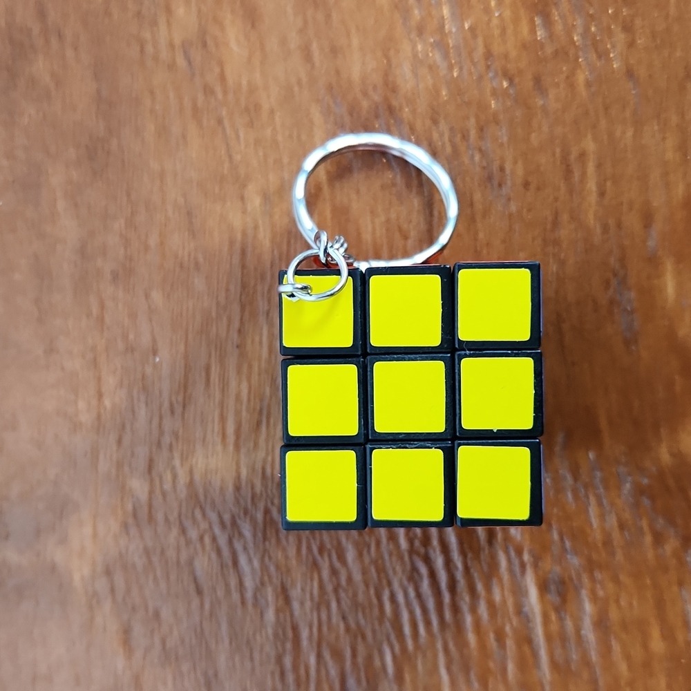 Mini Magic Cube Keychain - Picture 2 of 6